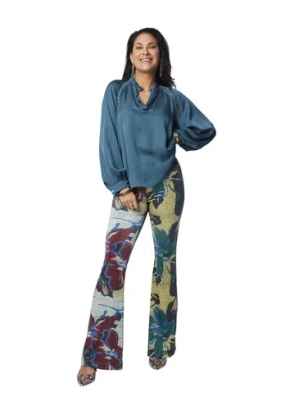 Tessa koops top Lara satin blue top